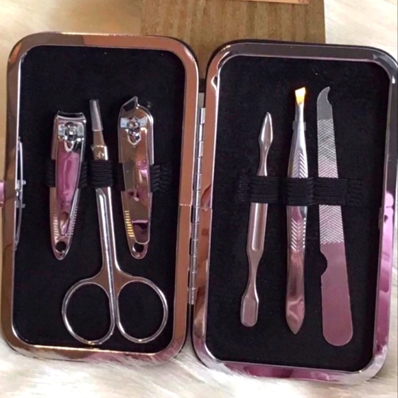 Dachshund Manicure Kit/Case - Picture 3 of 6